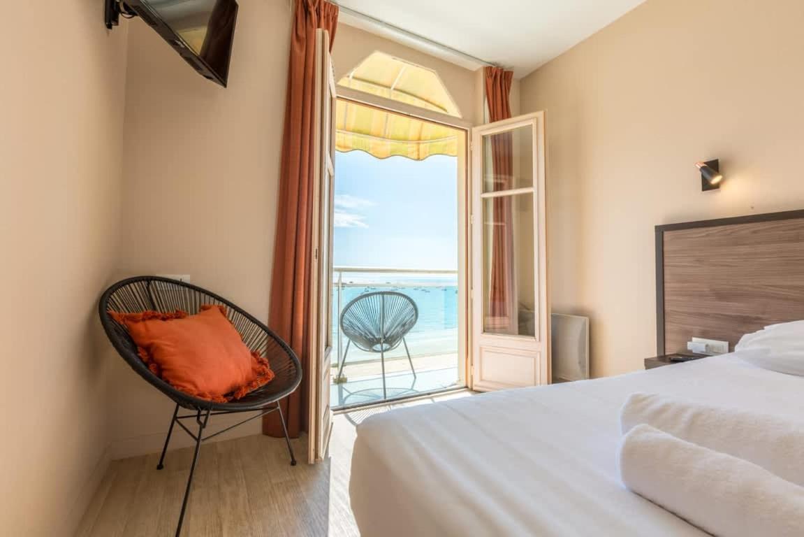 Les Pieds Dans L'Eau - Bel Appartement - Vue Mer ก็องแกล ภายนอก รูปภาพ