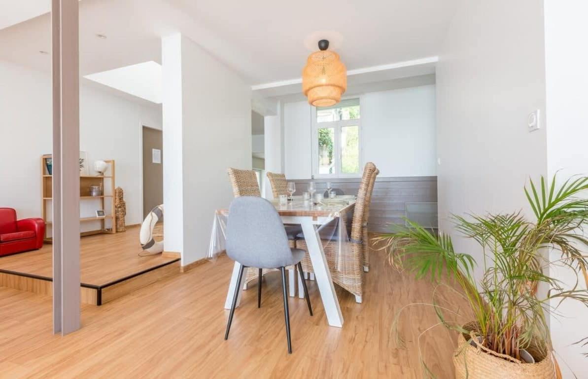 Les Pieds Dans L'Eau - Bel Appartement - Vue Mer ก็องแกล ภายนอก รูปภาพ